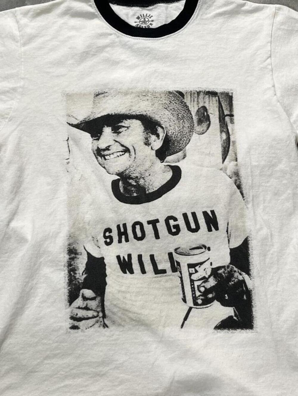 Willie Nelson Preowned Medium Ringer T-shirt